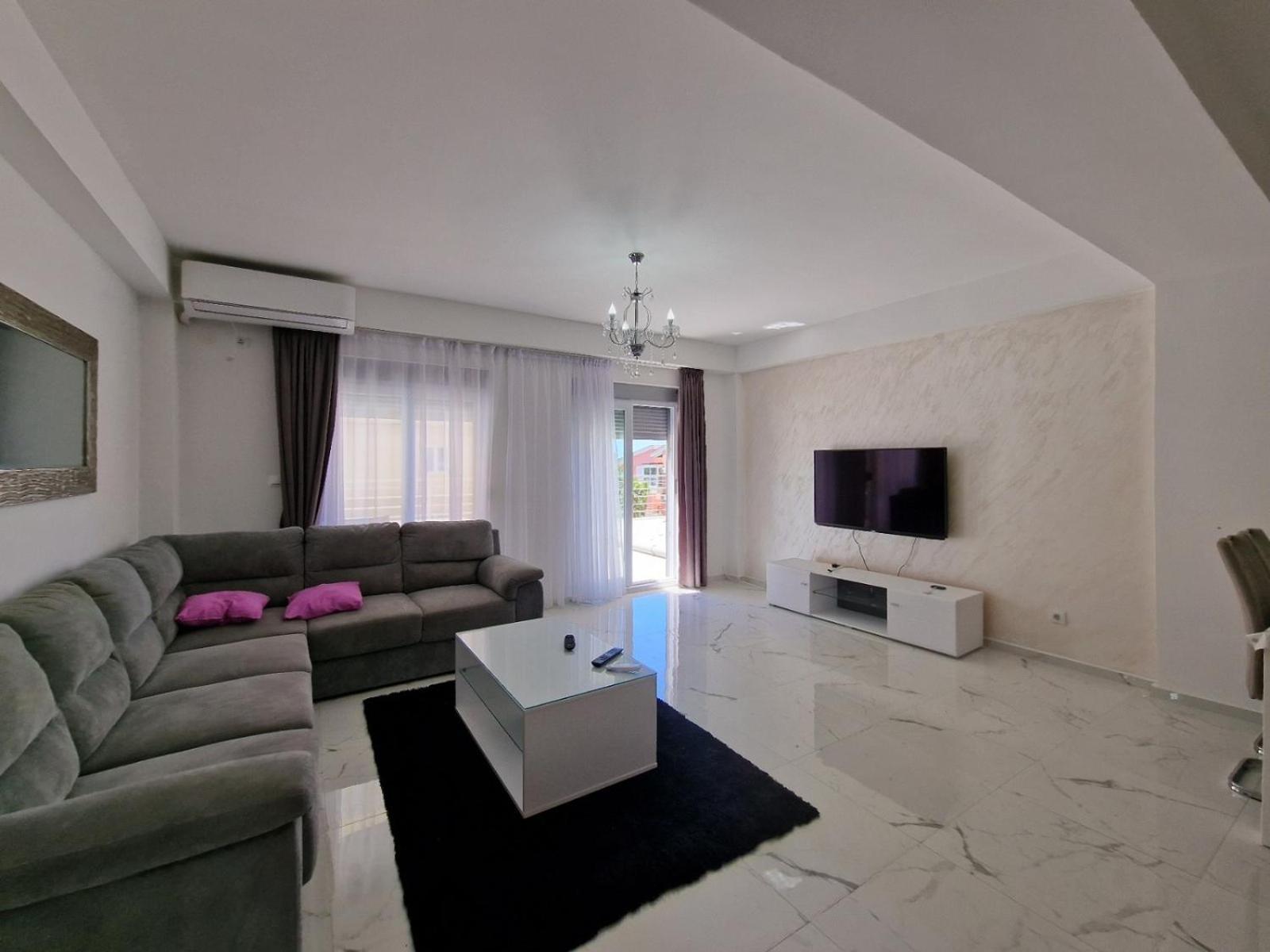 Ata Apartmani. Petrovac Zewnętrze zdjęcie