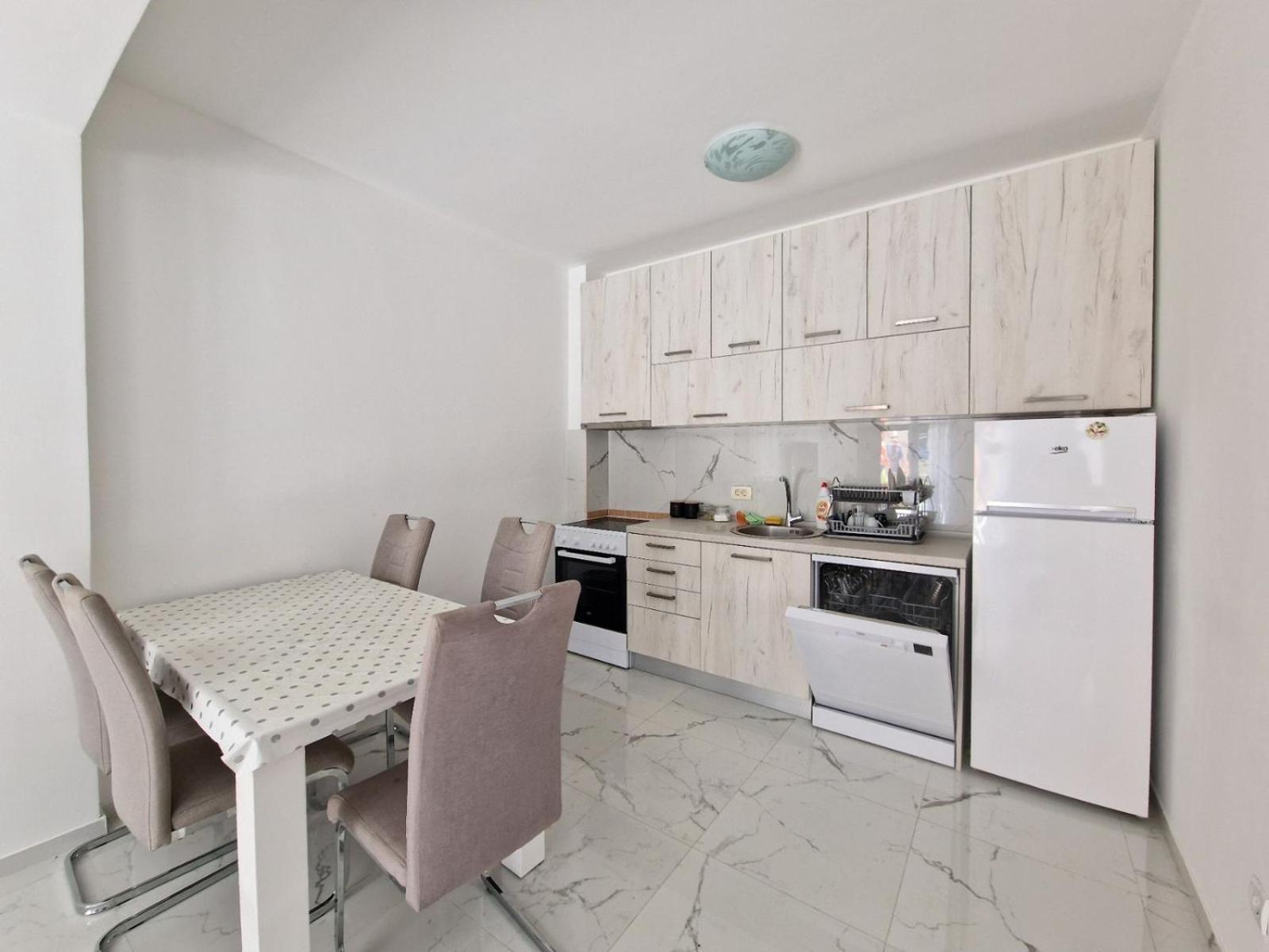 Ata Apartmani. Petrovac Zewnętrze zdjęcie